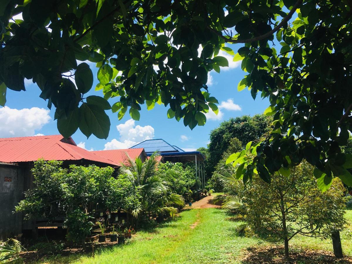 Ratanakiri Farmhouse & Trekking Banlung Екстер'єр фото