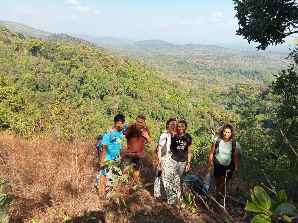 Ratanakiri Farmhouse & Trekking Banlung Екстер'єр фото
