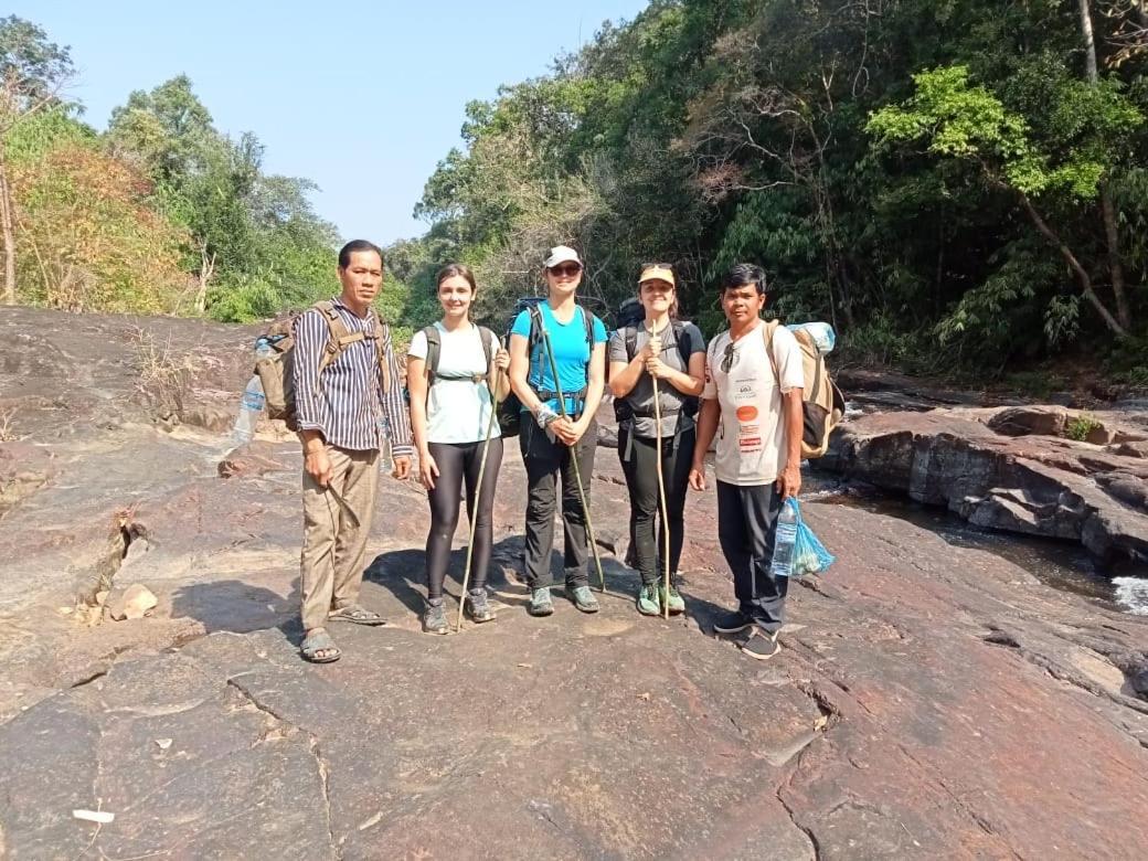 Ratanakiri Farmhouse & Trekking Banlung Екстер'єр фото