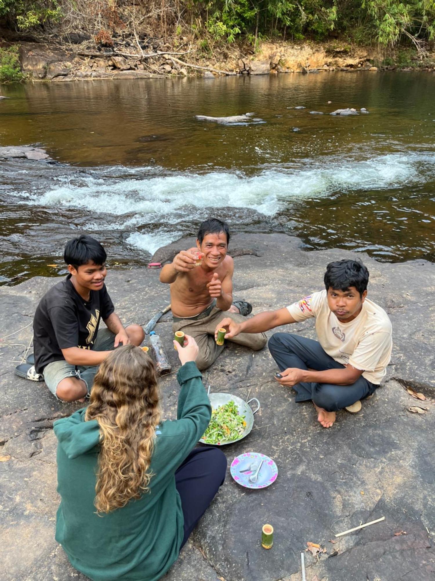 Ratanakiri Farmhouse & Trekking Banlung Екстер'єр фото