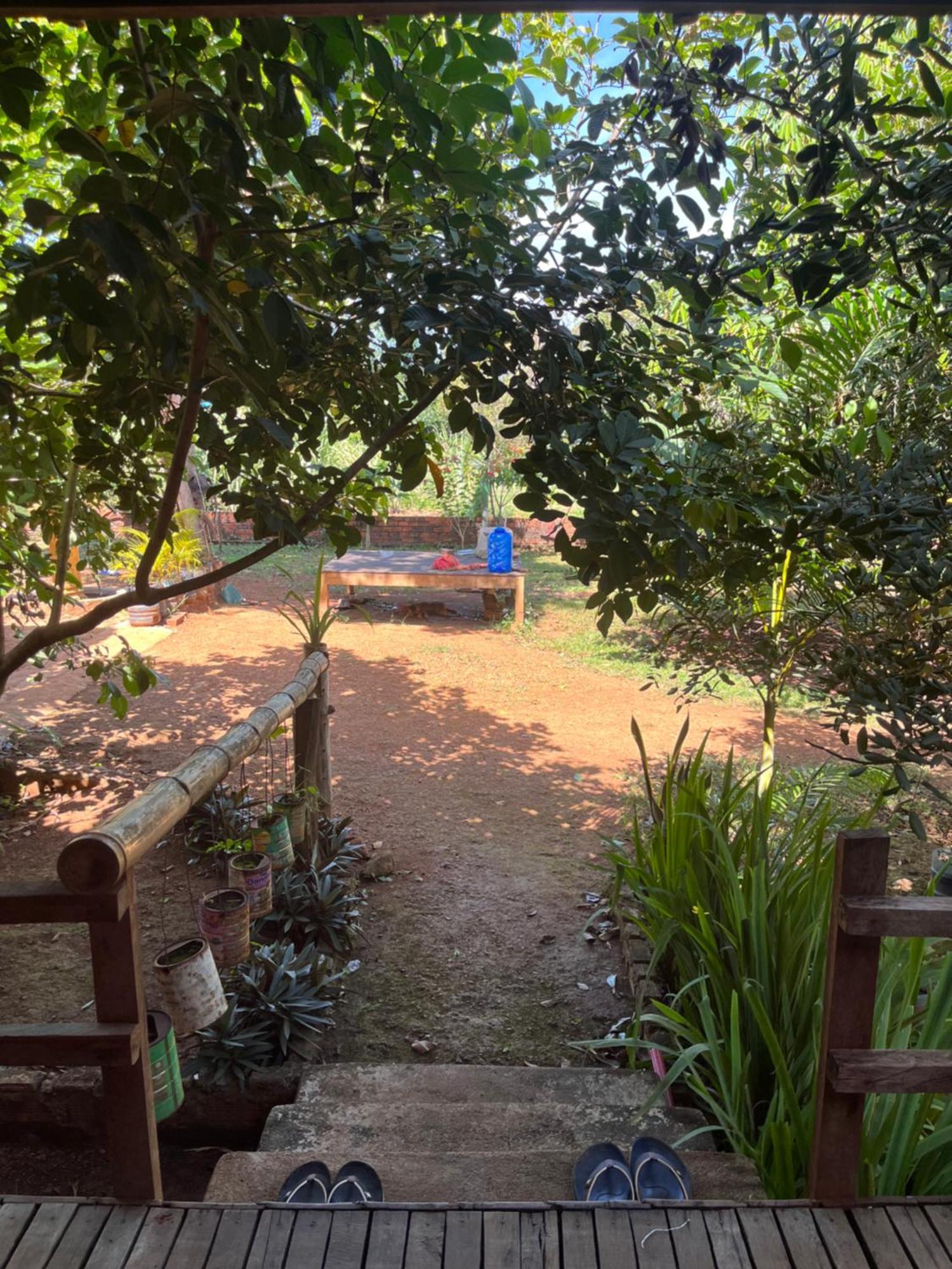 Ratanakiri Farmhouse & Trekking Banlung Екстер'єр фото